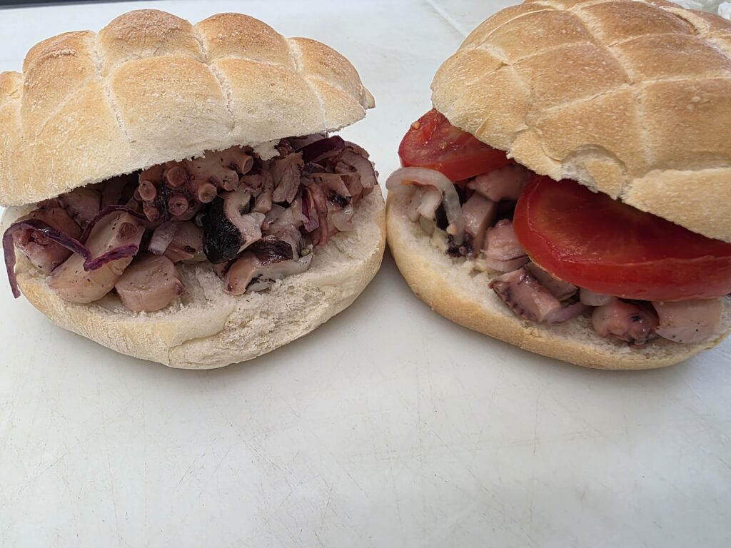 Bar con panini preparati al momento a Santa Teresa Gallura